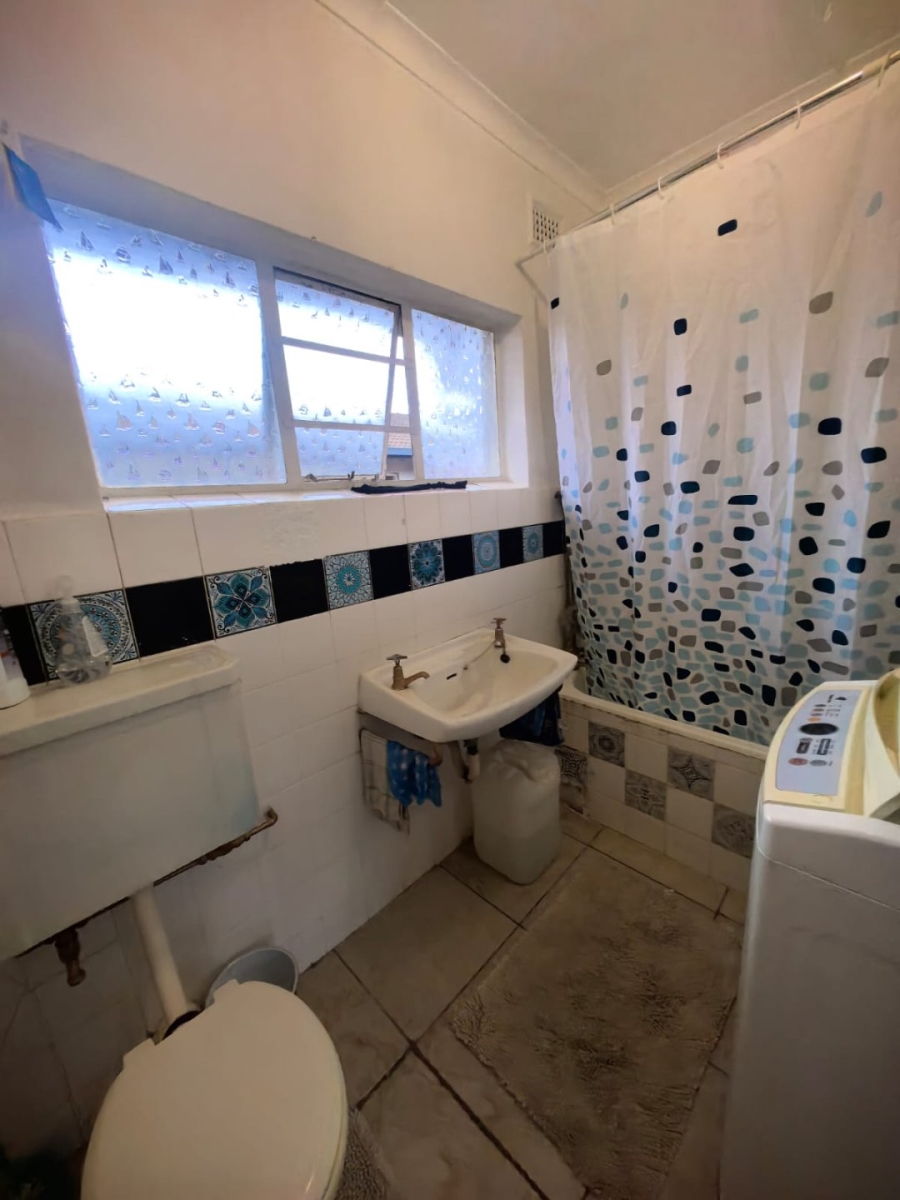 1 Bedroom Property for Sale in Windermere KwaZulu-Natal