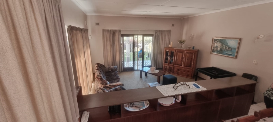 3 Bedroom Property for Sale in Uvongo KwaZulu-Natal