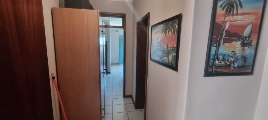 3 Bedroom Property for Sale in Uvongo KwaZulu-Natal