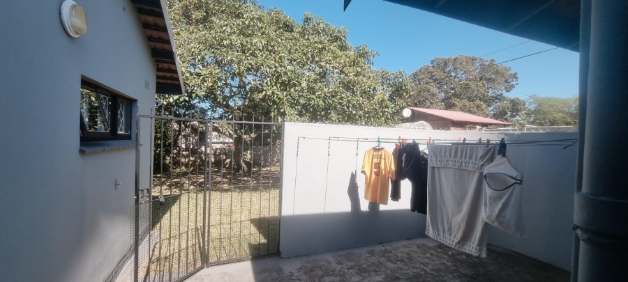 3 Bedroom Property for Sale in Uvongo KwaZulu-Natal