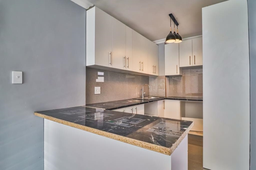 2 Bedroom Property for Sale in Essenwood KwaZulu-Natal