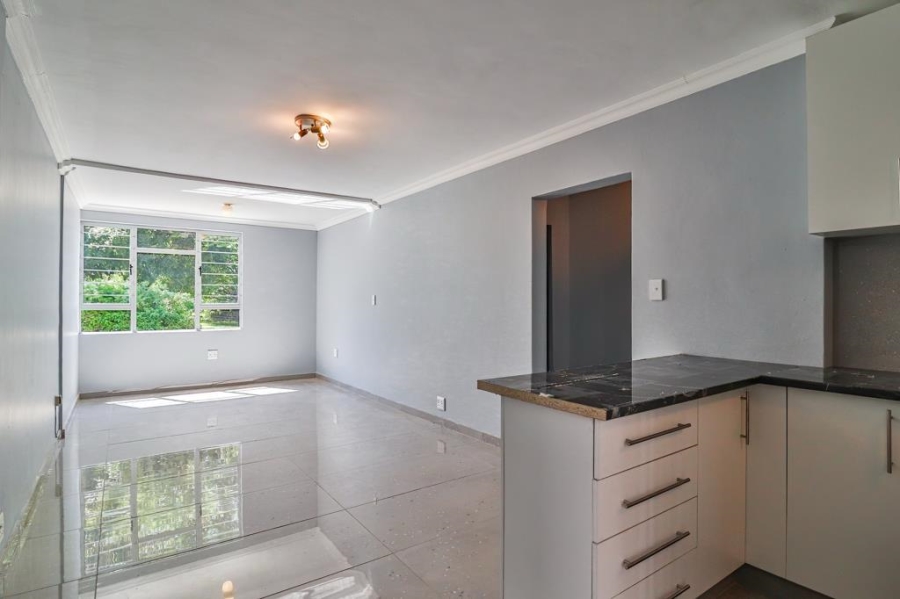 2 Bedroom Property for Sale in Essenwood KwaZulu-Natal
