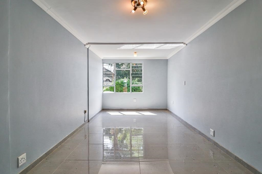2 Bedroom Property for Sale in Essenwood KwaZulu-Natal