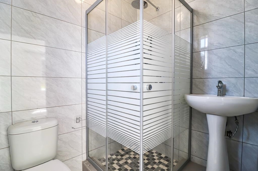 2 Bedroom Property for Sale in Essenwood KwaZulu-Natal