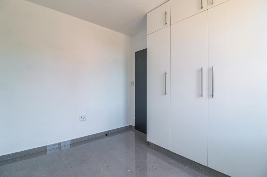 2 Bedroom Property for Sale in Essenwood KwaZulu-Natal
