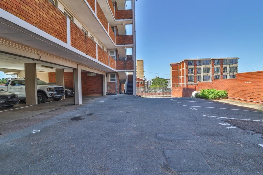 2 Bedroom Property for Sale in Essenwood KwaZulu-Natal