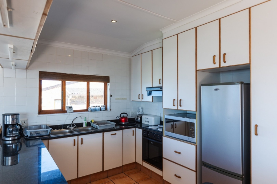 7 Bedroom Property for Sale in Uvongo KwaZulu-Natal
