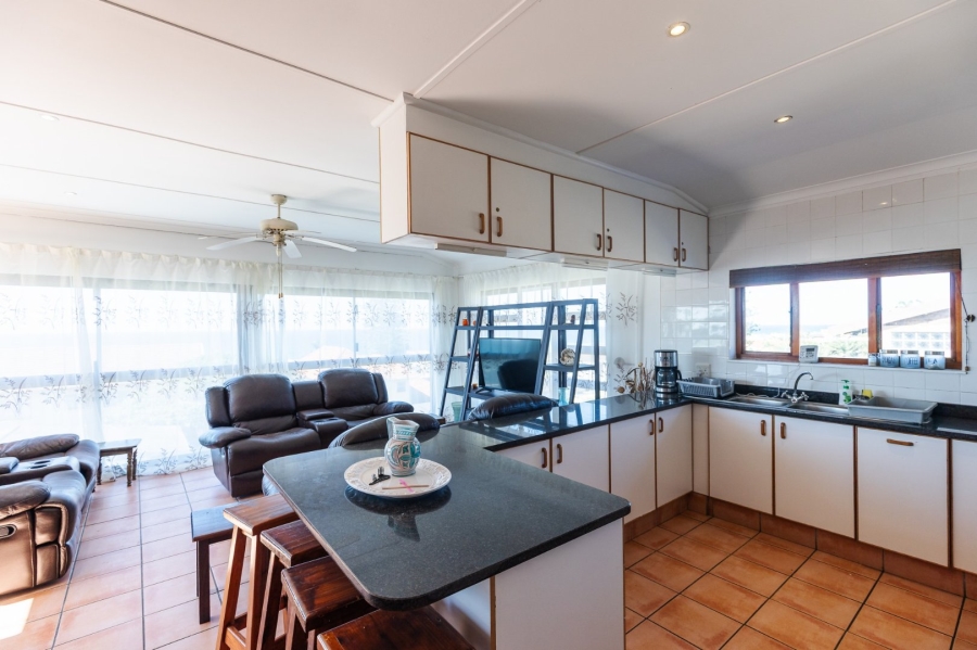 7 Bedroom Property for Sale in Uvongo KwaZulu-Natal