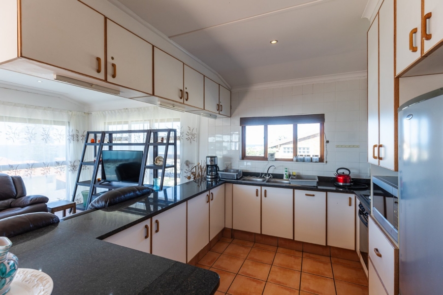 7 Bedroom Property for Sale in Uvongo KwaZulu-Natal