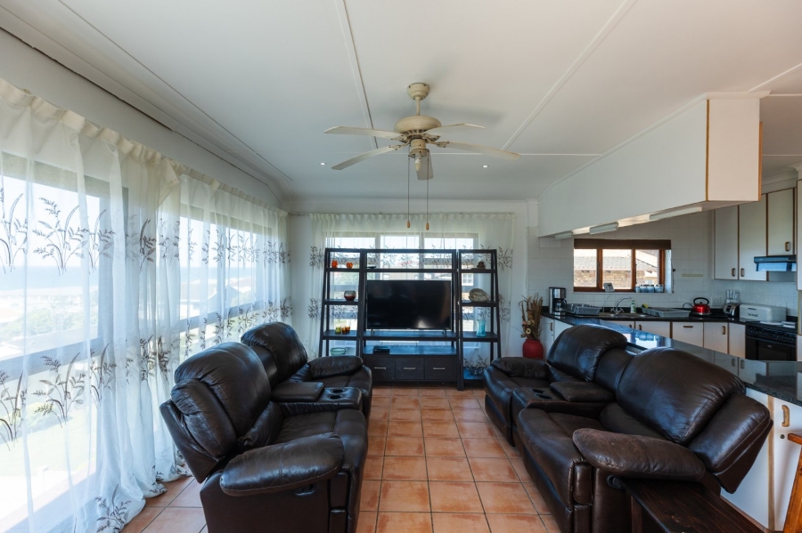 7 Bedroom Property for Sale in Uvongo KwaZulu-Natal
