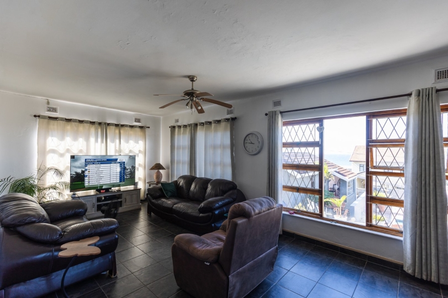 7 Bedroom Property for Sale in Uvongo KwaZulu-Natal