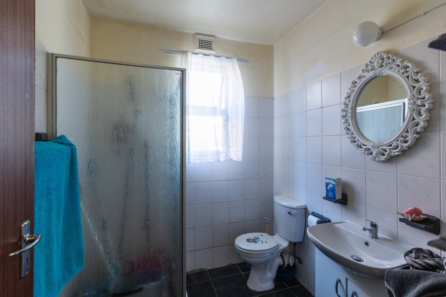 7 Bedroom Property for Sale in Uvongo KwaZulu-Natal