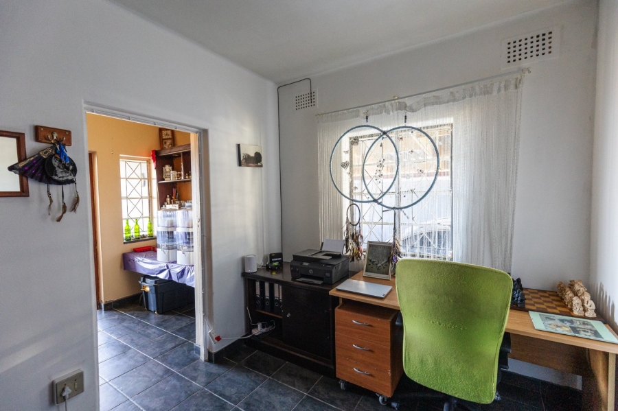 7 Bedroom Property for Sale in Uvongo KwaZulu-Natal