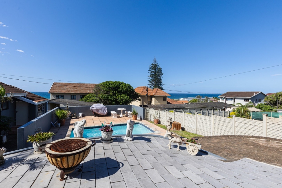 7 Bedroom Property for Sale in Uvongo KwaZulu-Natal