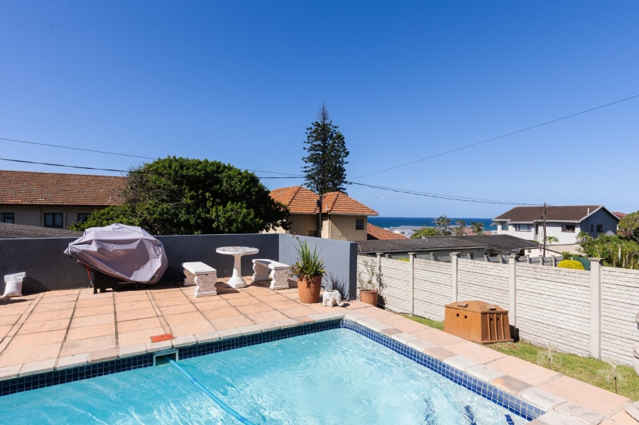 7 Bedroom Property for Sale in Uvongo KwaZulu-Natal