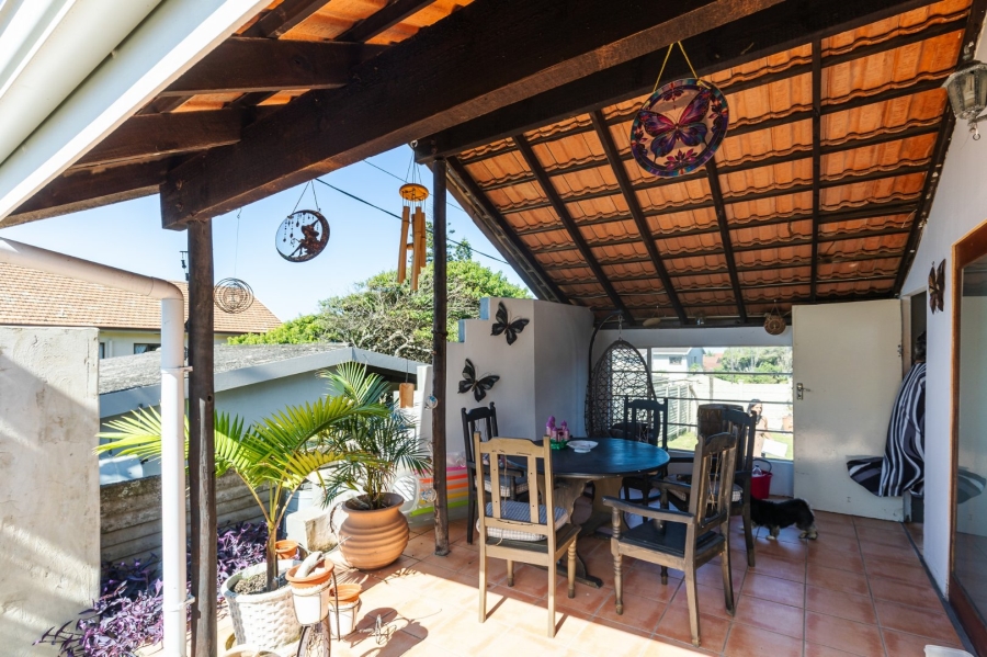 7 Bedroom Property for Sale in Uvongo KwaZulu-Natal
