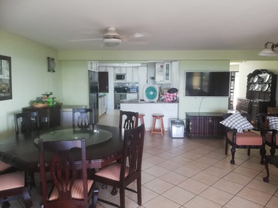 5 Bedroom Property for Sale in Sea Park KwaZulu-Natal