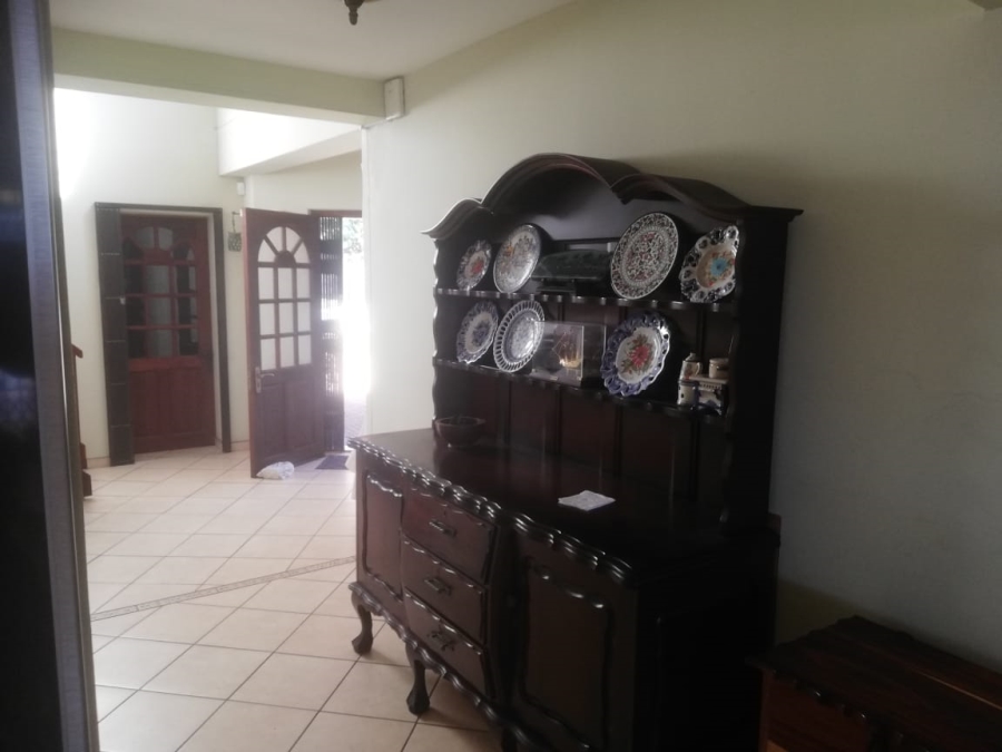 5 Bedroom Property for Sale in Sea Park KwaZulu-Natal