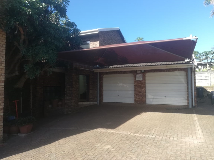 5 Bedroom Property for Sale in Sea Park KwaZulu-Natal