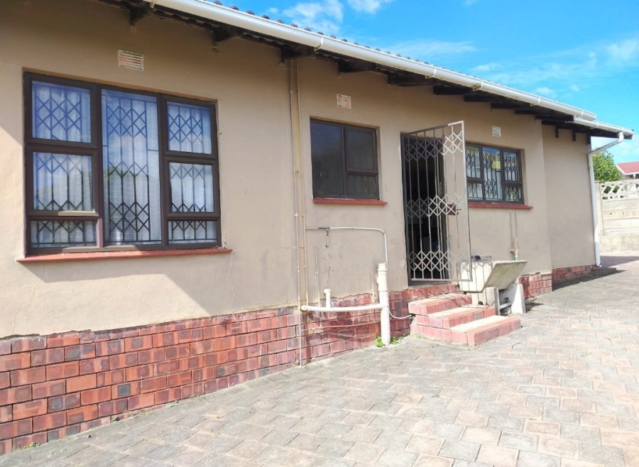  Bedroom Property for Sale in Esikhawini KwaZulu-Natal