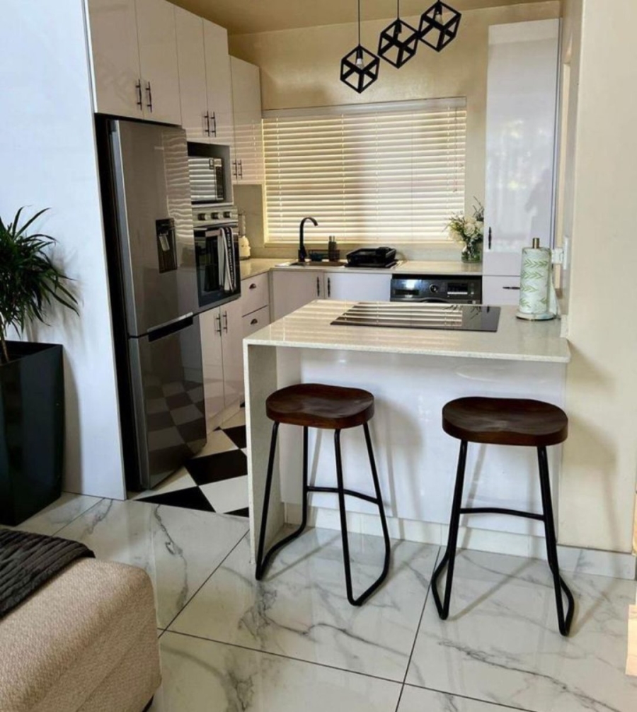 1 Bedroom Property for Sale in Glenwood KwaZulu-Natal