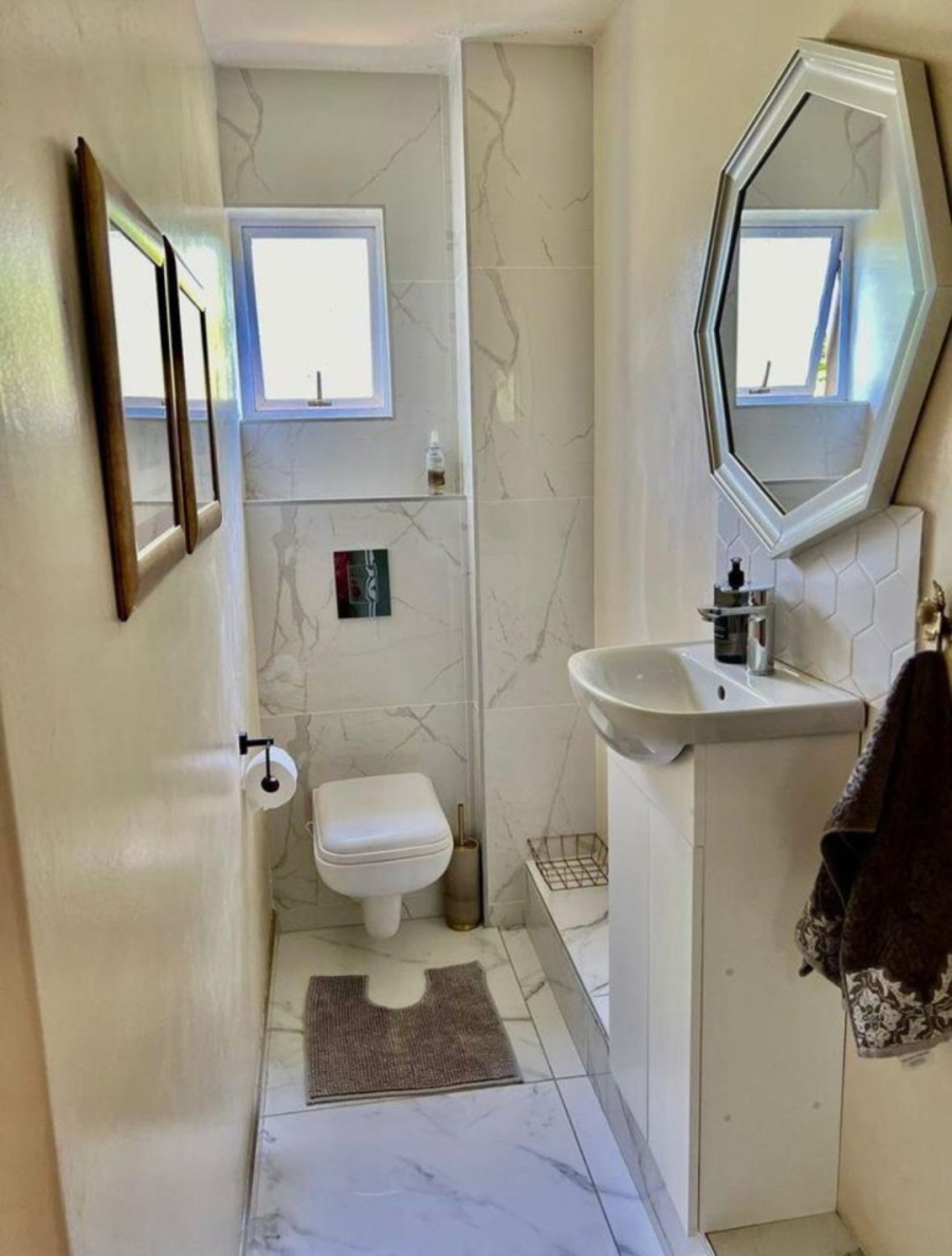 1 Bedroom Property for Sale in Glenwood KwaZulu-Natal