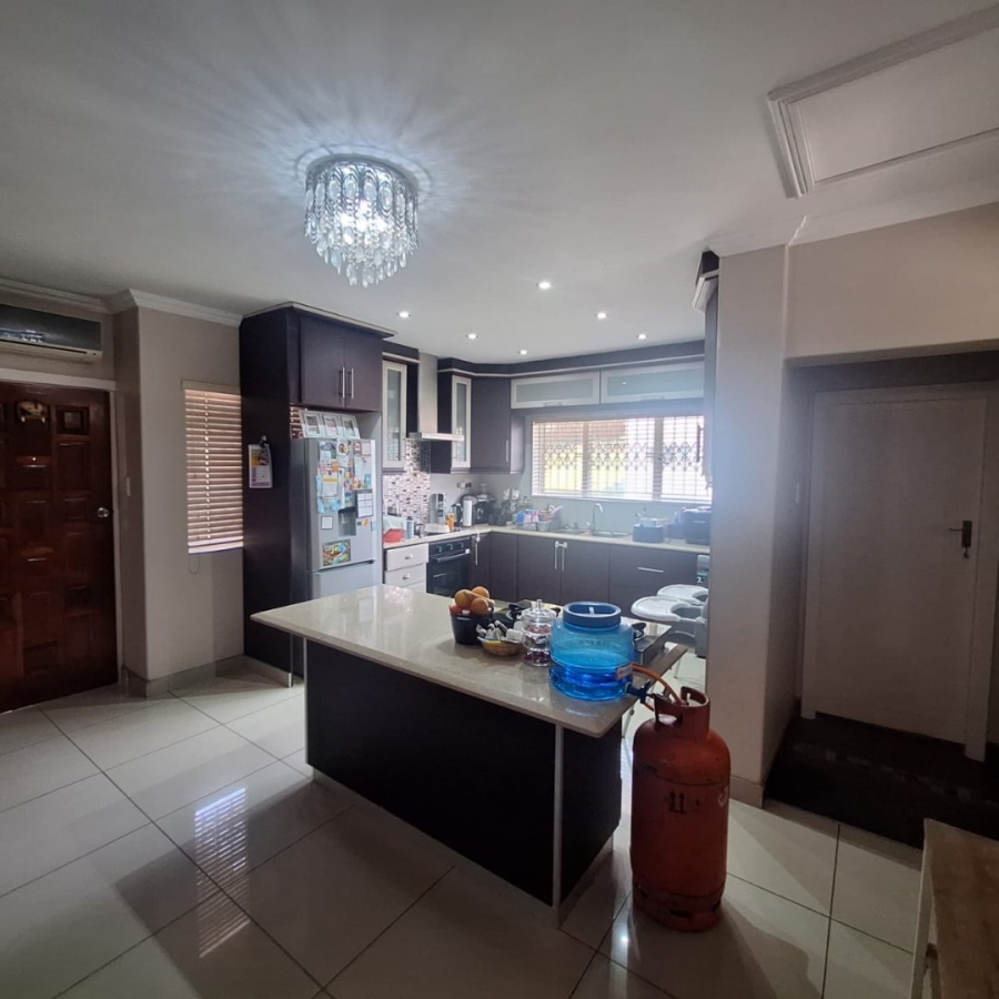 3 Bedroom Property for Sale in Essenwood KwaZulu-Natal
