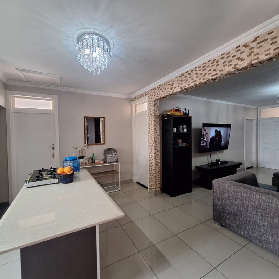 3 Bedroom Property for Sale in Essenwood KwaZulu-Natal