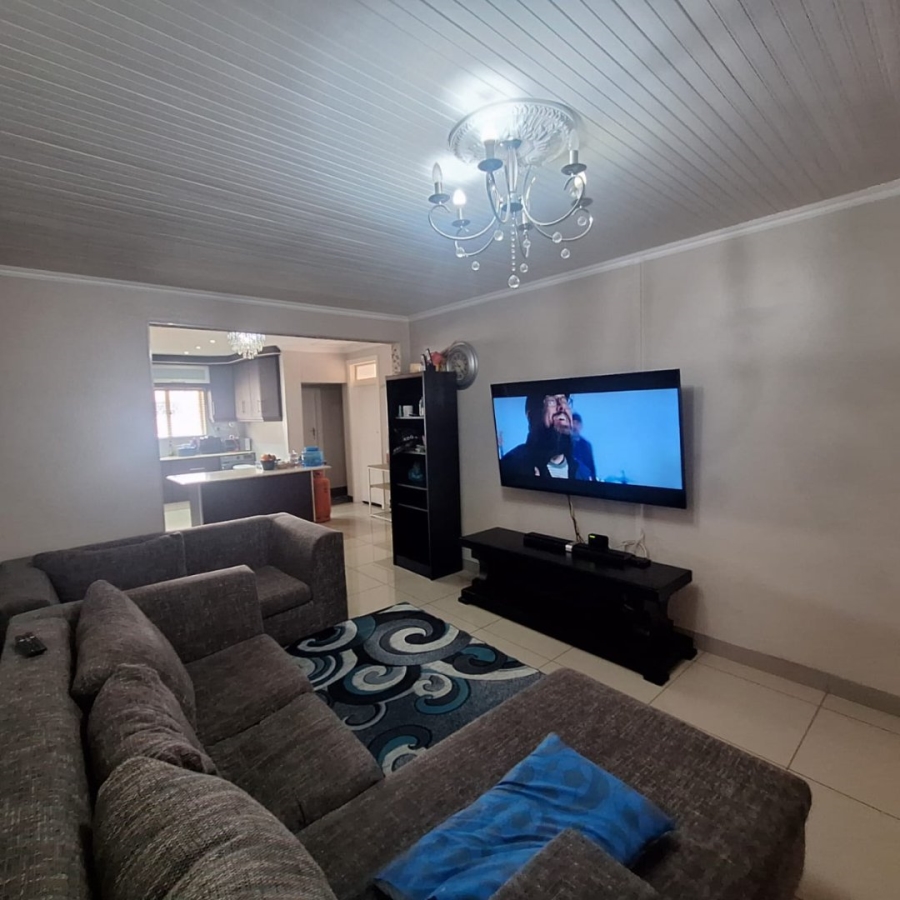 3 Bedroom Property for Sale in Essenwood KwaZulu-Natal
