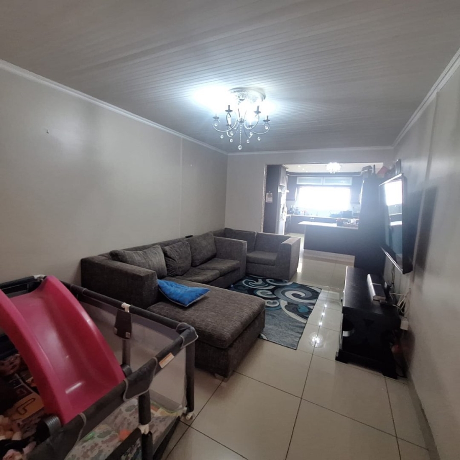 3 Bedroom Property for Sale in Essenwood KwaZulu-Natal