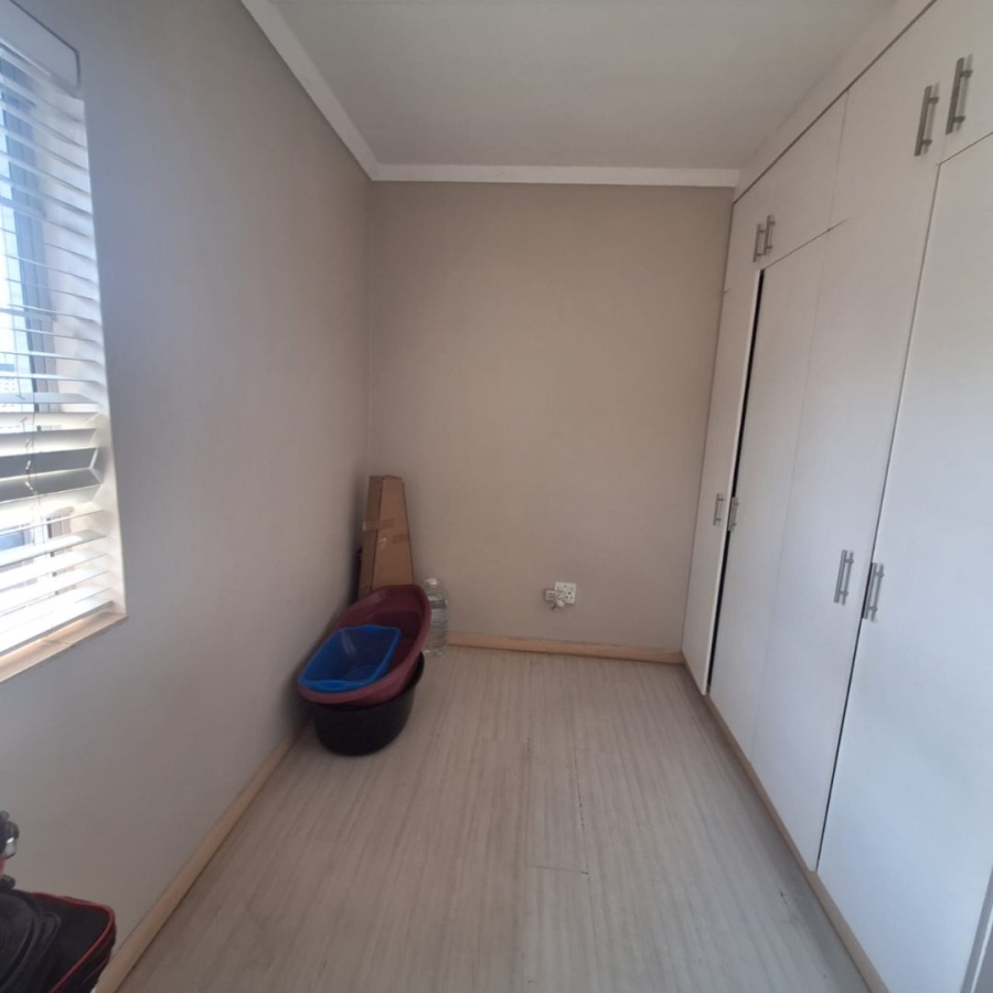 3 Bedroom Property for Sale in Essenwood KwaZulu-Natal