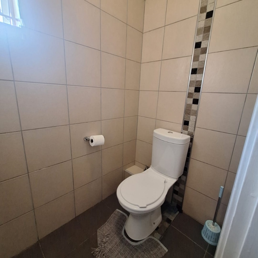 3 Bedroom Property for Sale in Essenwood KwaZulu-Natal
