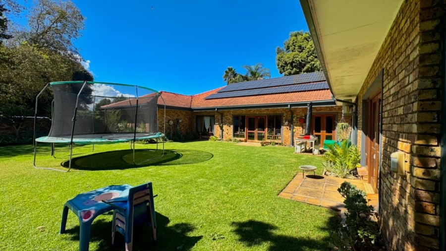 5 Bedroom Property for Sale in Huttenheights KwaZulu-Natal