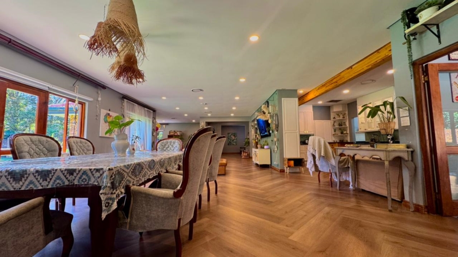 5 Bedroom Property for Sale in Huttenheights KwaZulu-Natal