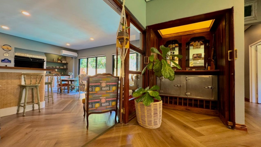 5 Bedroom Property for Sale in Huttenheights KwaZulu-Natal