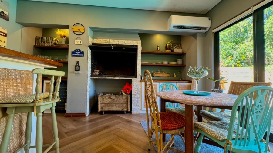 5 Bedroom Property for Sale in Huttenheights KwaZulu-Natal