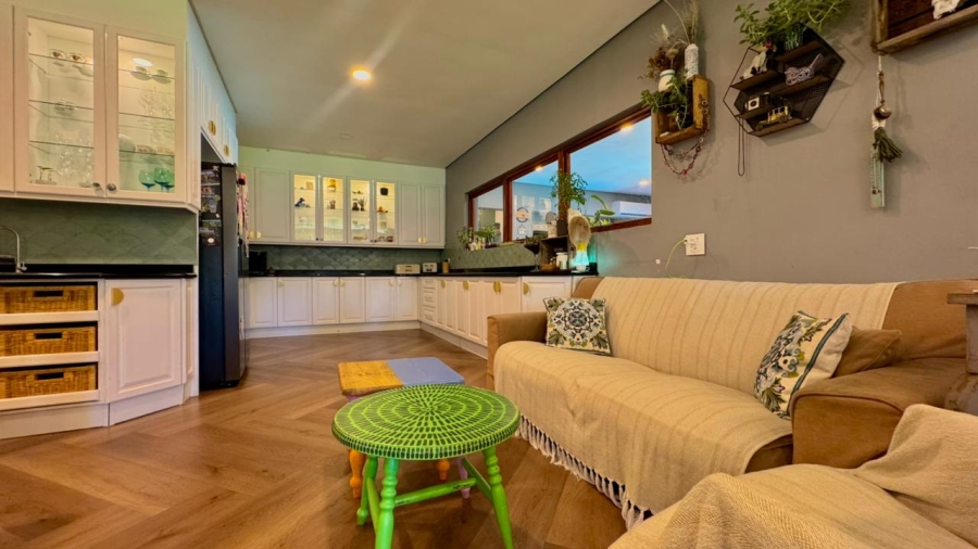 5 Bedroom Property for Sale in Huttenheights KwaZulu-Natal