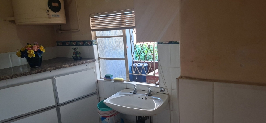 1 Bedroom Property for Sale in Umbilo KwaZulu-Natal