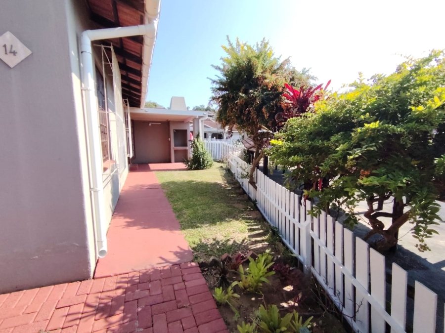 3 Bedroom Property for Sale in Port Edward KwaZulu-Natal