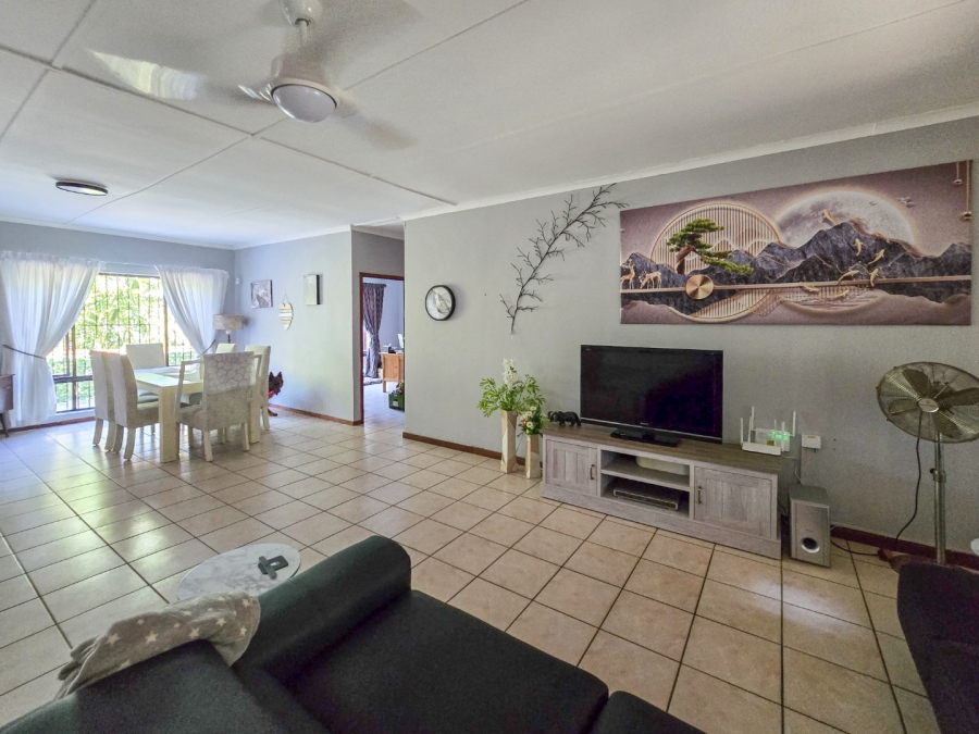 3 Bedroom Property for Sale in Uvongo KwaZulu-Natal