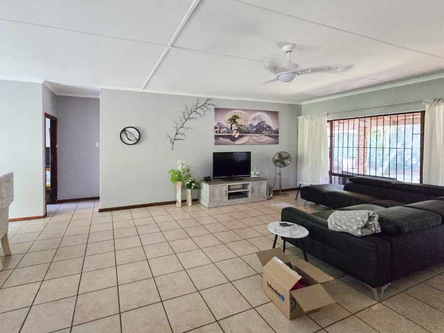 3 Bedroom Property for Sale in Uvongo KwaZulu-Natal