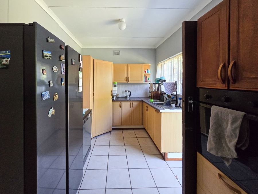 3 Bedroom Property for Sale in Uvongo KwaZulu-Natal