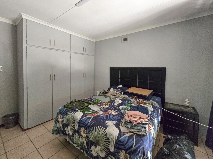 3 Bedroom Property for Sale in Uvongo KwaZulu-Natal