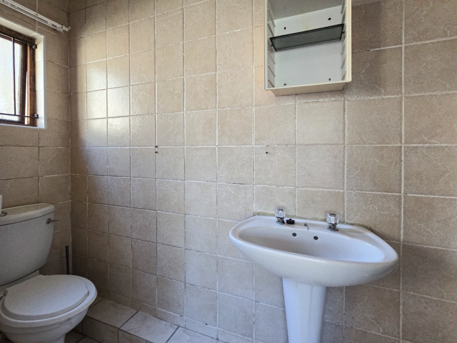 3 Bedroom Property for Sale in Uvongo KwaZulu-Natal