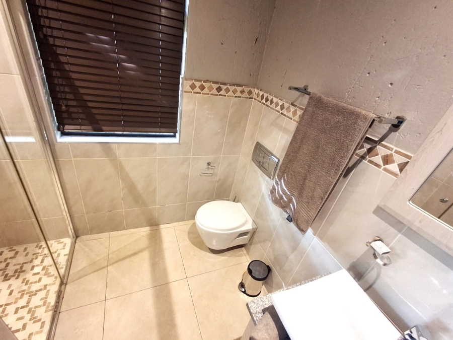 4 Bedroom Property for Sale in Port Edward KwaZulu-Natal
