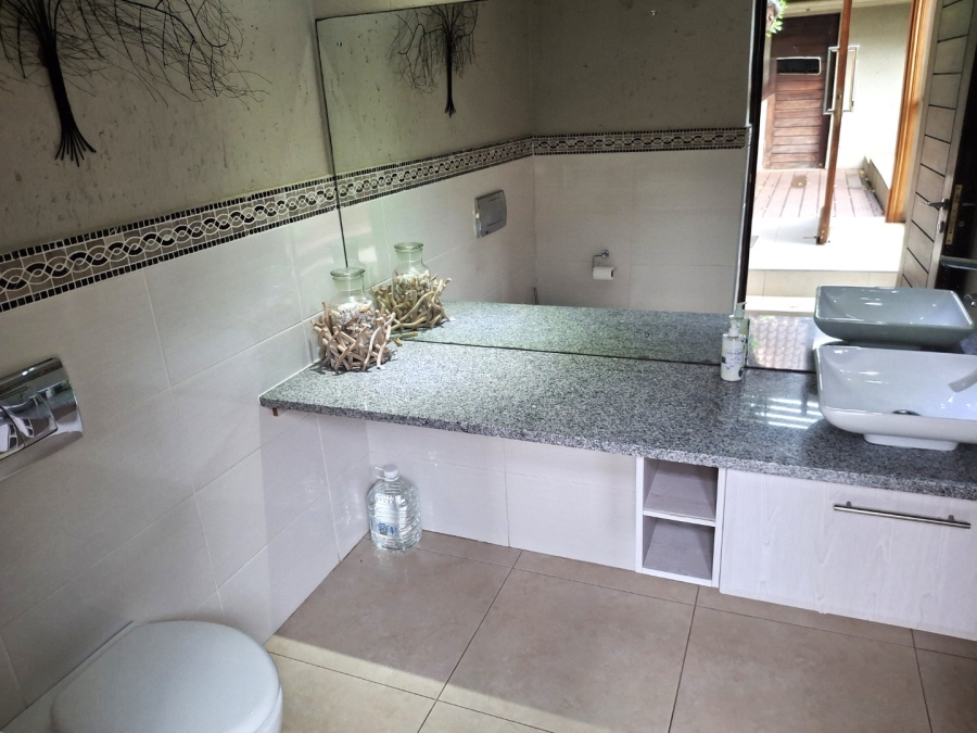 4 Bedroom Property for Sale in Port Edward KwaZulu-Natal