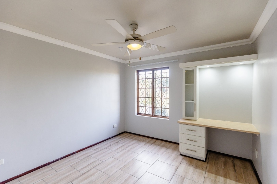 3 Bedroom Property for Sale in Margate KwaZulu-Natal