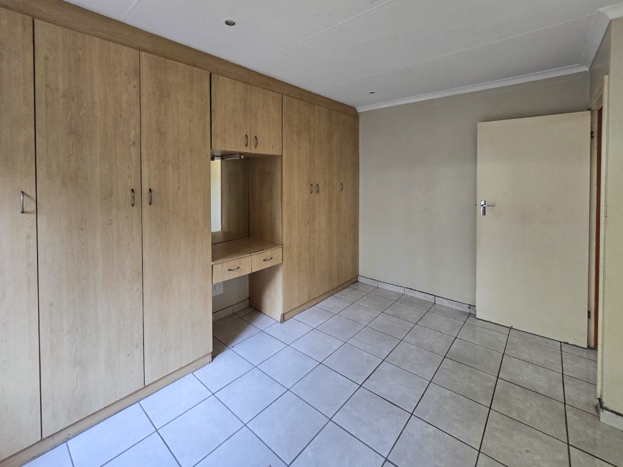 2 Bedroom Property for Sale in Anerley KwaZulu-Natal