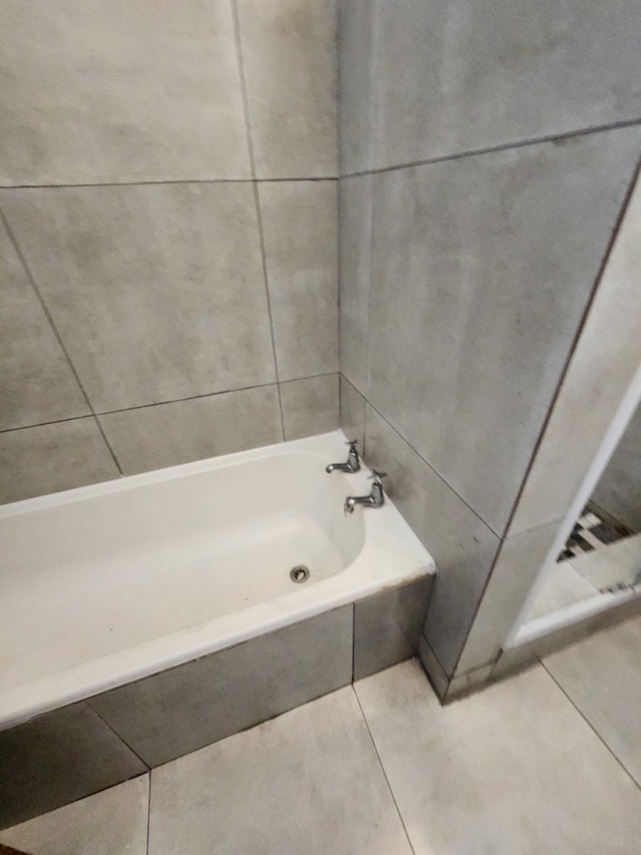 3 Bedroom Property for Sale in Amanzimtoti KwaZulu-Natal