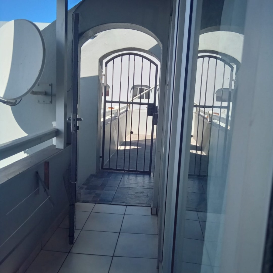 2 Bedroom Property for Sale in Uvongo KwaZulu-Natal